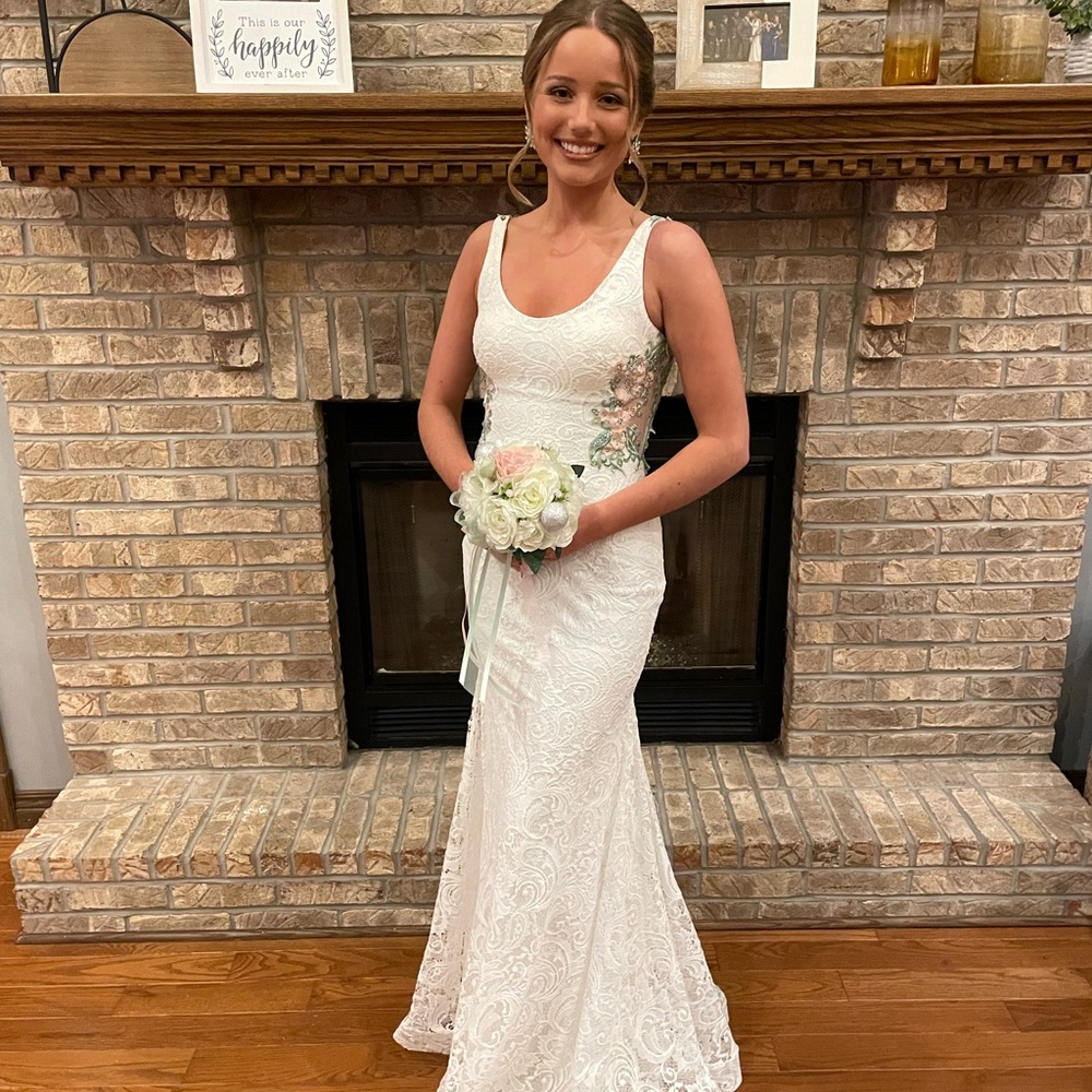Elegant White Lace Dress